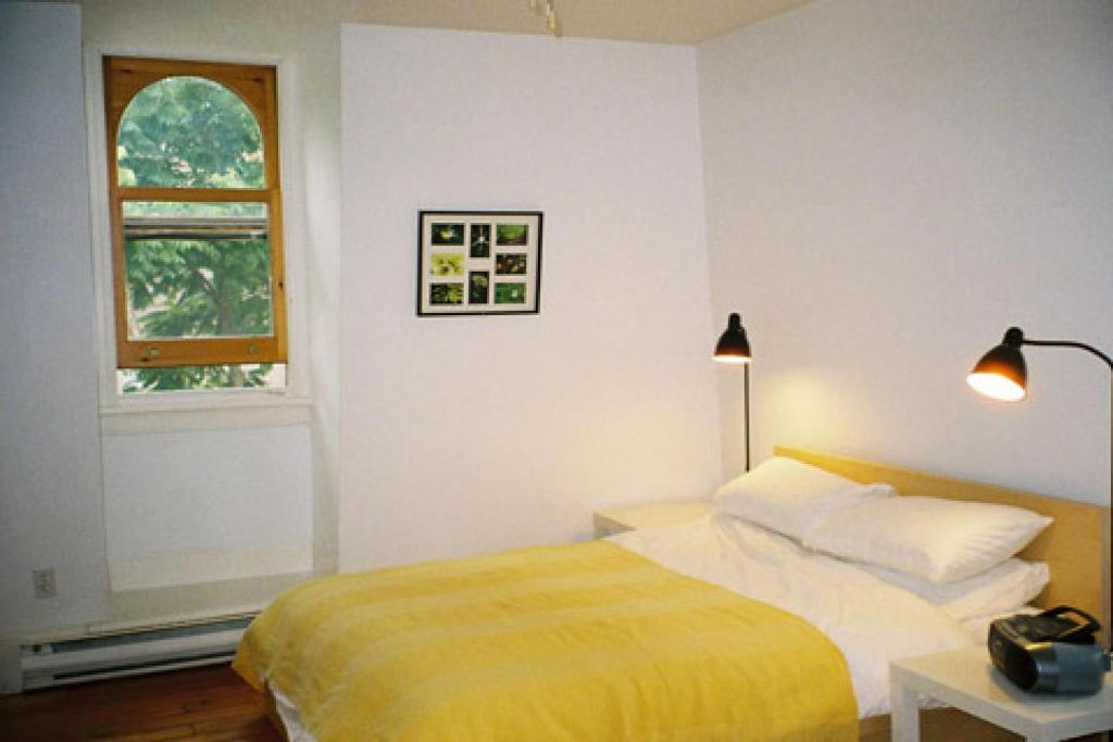 Absolute 1000 Islands Monthly Suites Gananoque Habitación foto